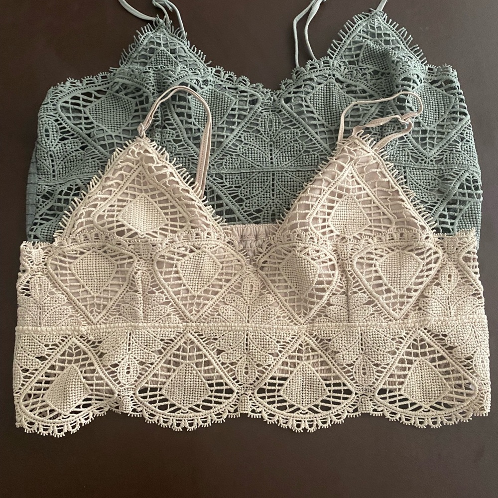 Elegant Lace Women Tops in Green and Cream